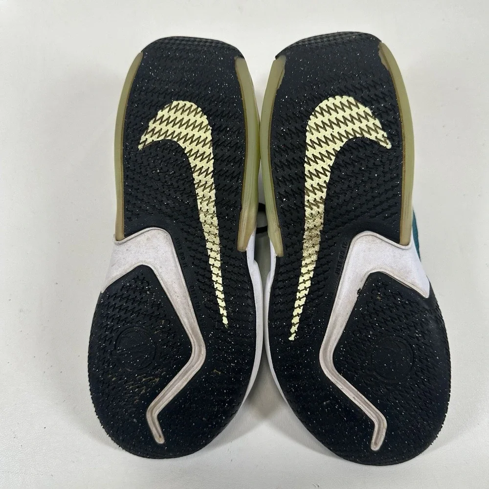 Nike boys air